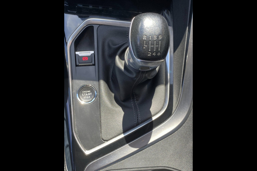 Peugeot 3008 1.2 PureTech Allure Pack 90.000KM - Navigatie / Apple Carplay I Airco I LED I DPC I Sport pakket I Dealer onderhouden