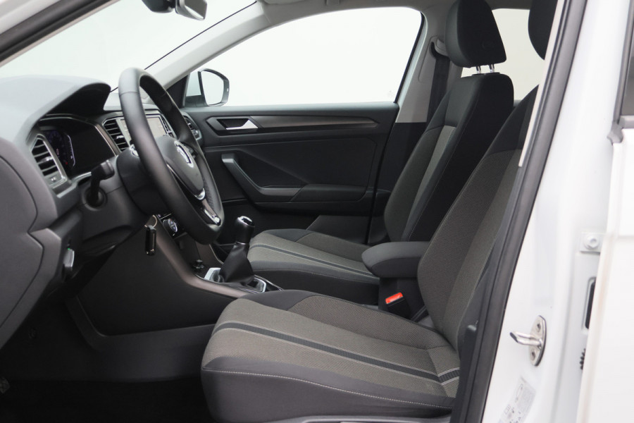 Volkswagen T-Roc 1.5 TSI Style Camera, ACC, Trekhaak, Apple Carplay, Climate, Lane Assist, PDC