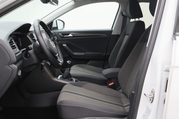 Volkswagen T-Roc 1.5 TSI Style Camera, ACC, Trekhaak, Apple Carplay, Climate, Lane Assist, PDC