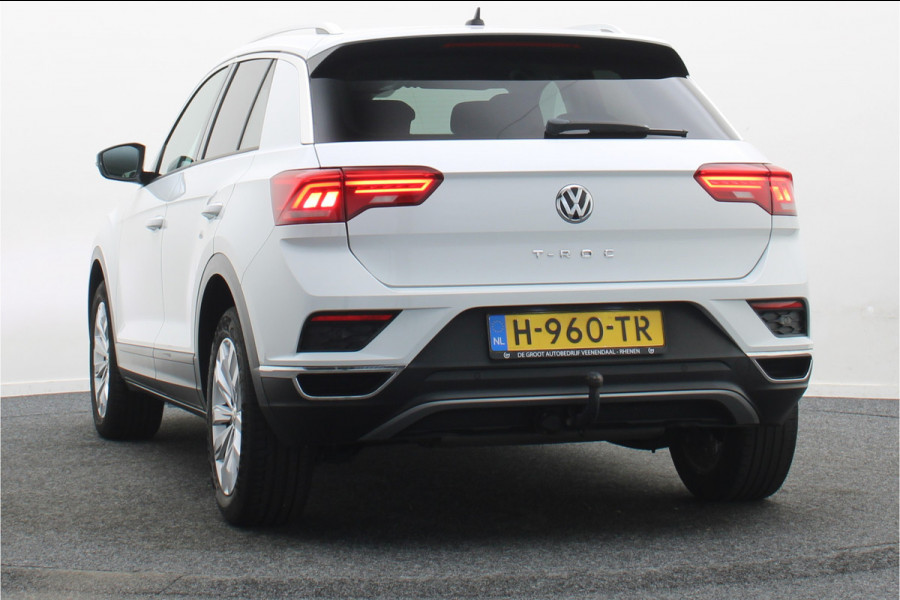 Volkswagen T-Roc 1.5 TSI Style Camera, ACC, Trekhaak, Apple Carplay, Climate, Lane Assist, PDC