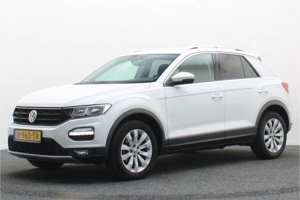 Volkswagen T-Roc 1.5 TSI Style Camera, ACC, Trekhaak, Apple Carplay, Climate, Lane Assist, PDC