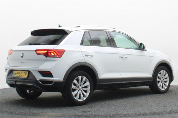 Volkswagen T-Roc 1.5 TSI Style Camera, ACC, Trekhaak, Apple Carplay, Climate, Lane Assist, PDC