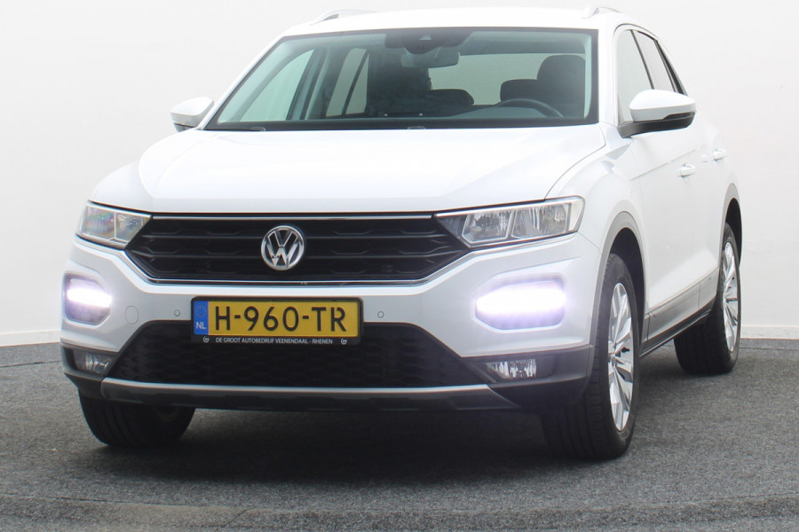 Volkswagen T-Roc 1.5 TSI Style Camera, ACC, Trekhaak, Apple Carplay, Climate, Lane Assist, PDC
