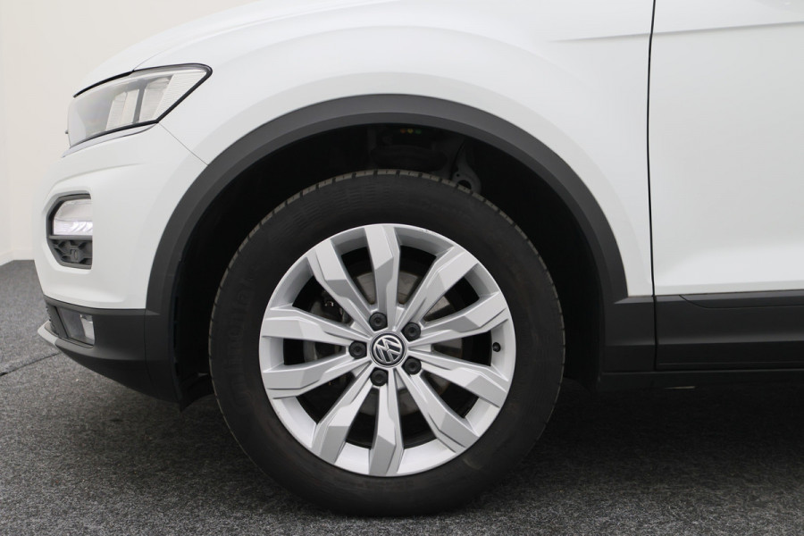 Volkswagen T-Roc 1.5 TSI Style Camera, ACC, Trekhaak, Apple Carplay, Climate, Lane Assist, PDC