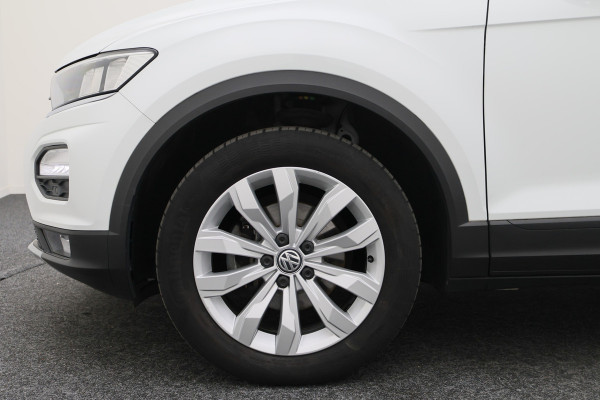 Volkswagen T-Roc 1.5 TSI Style Camera, ACC, Trekhaak, Apple Carplay, Climate, Lane Assist, PDC