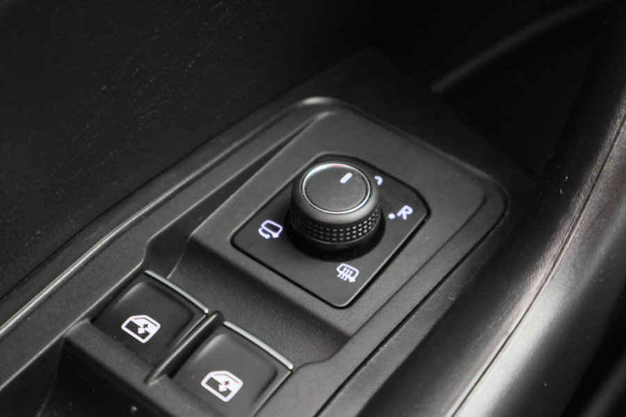 Volkswagen T-Roc 1.5 TSI Style Camera, ACC, Trekhaak, Apple Carplay, Climate, Lane Assist, PDC