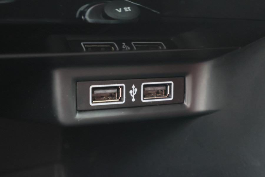 Volkswagen T-Roc 1.5 TSI Style Camera, ACC, Trekhaak, Apple Carplay, Climate, Lane Assist, PDC