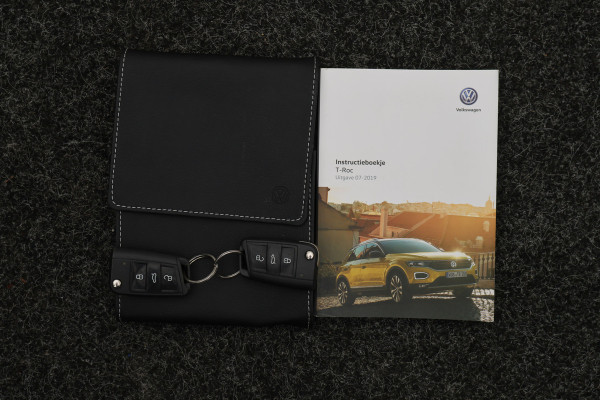 Volkswagen T-Roc 1.5 TSI Style Camera, ACC, Trekhaak, Apple Carplay, Climate, Lane Assist, PDC