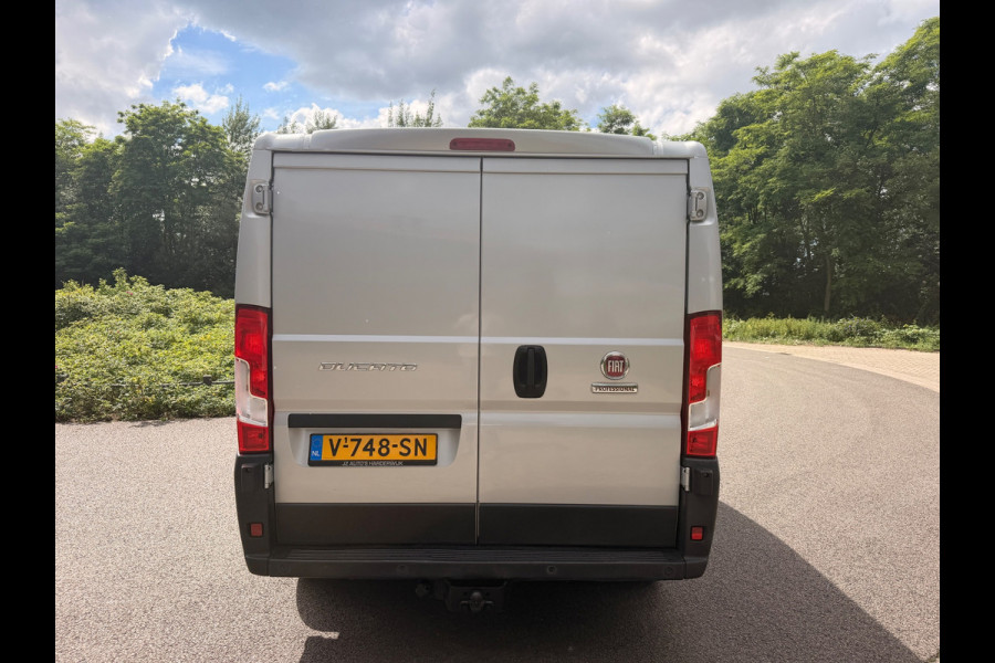 Fiat Ducato 30 2.3 MultiJet 130PK L1H1 AIRCO/ECC NAVIGATIE SCHUIFDEUR TREKHAAK