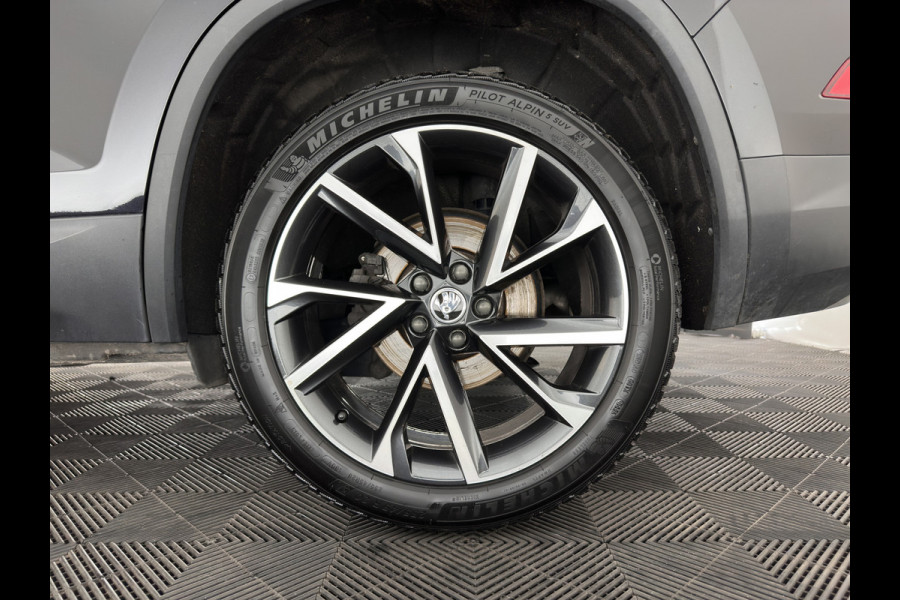Škoda Kodiaq 1.5 TSI Business Edition (INCL-BTW) *LEATHER-FABRIC | FULL-LED | DIGI-COCKPIT | CAMERA | KEYLESS | DAB+ | NAVI-FULLMAP | SPORTSEATS | PRIVACY-GLASS | ECC | PDC | TOWBAR | CRUISE | 20''ALU*