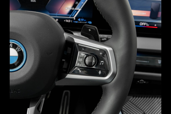 BMW X3 30e xDrive - M-Sport - Pano - Trekhaak - ACC - Head-up
