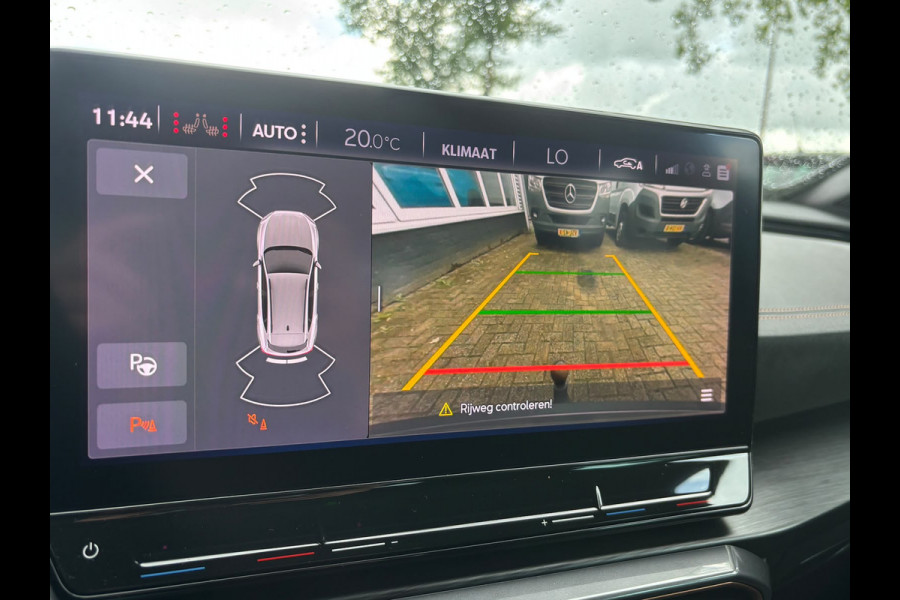 CUPRA Formentor 1.5 TSI Business Edition | Pano | Trekhaak | Apple Carplay | Sfeerverlichting | Stoel & Stuurverwarming