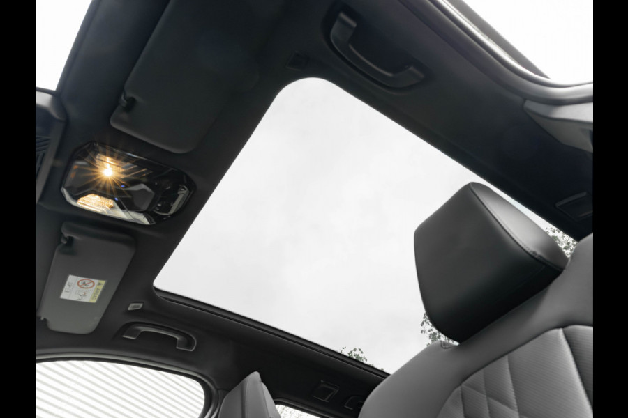 BMW X3 30e xDrive - M-Sport - Pano - Trekhaak - ACC - Head-up