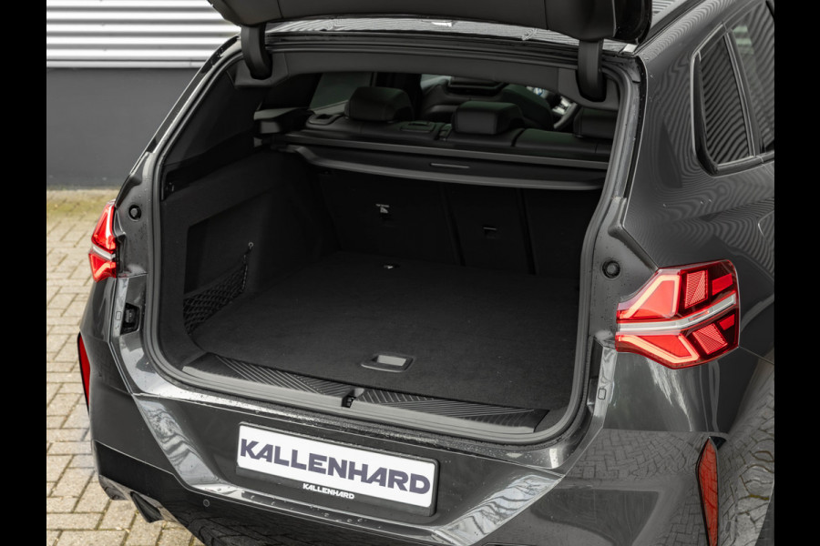 BMW X3 30e xDrive - M-Sport - Pano - Trekhaak - ACC - Head-up