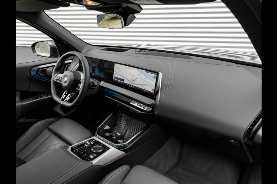 BMW X3 30e xDrive - M-Sport - Pano - Trekhaak - ACC - Head-up