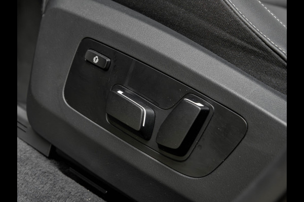 BMW X3 30e xDrive - M-Sport - Pano - Trekhaak - ACC - Head-up