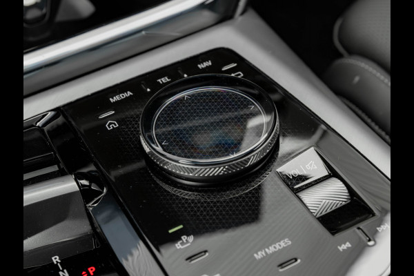 BMW X3 30e xDrive - M-Sport - Pano - Trekhaak - ACC - Head-up
