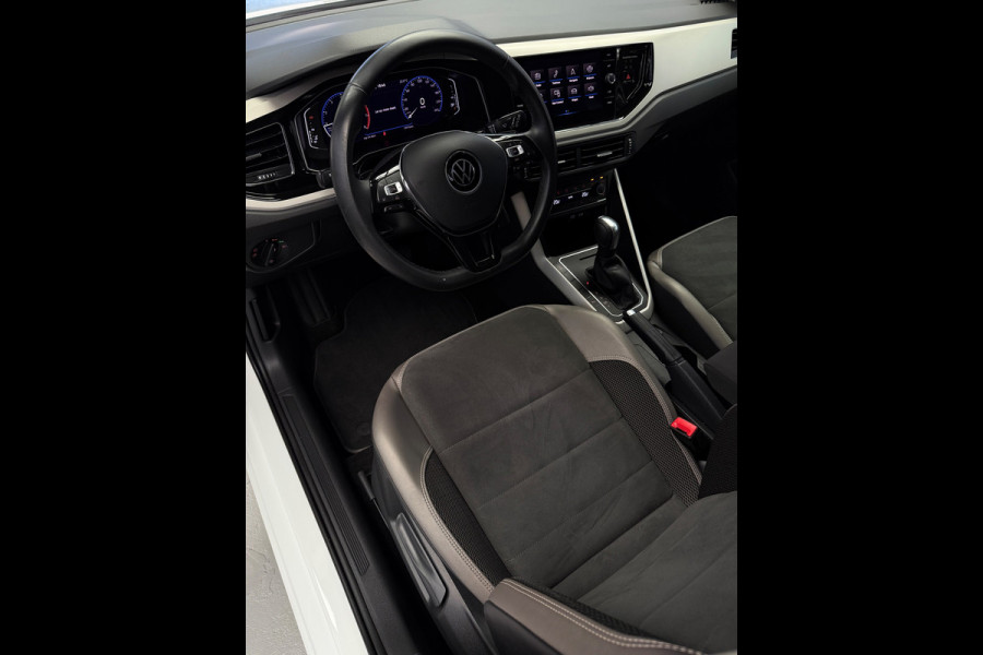 Volkswagen Polo 1.0 TSI Highline CarPlay LED