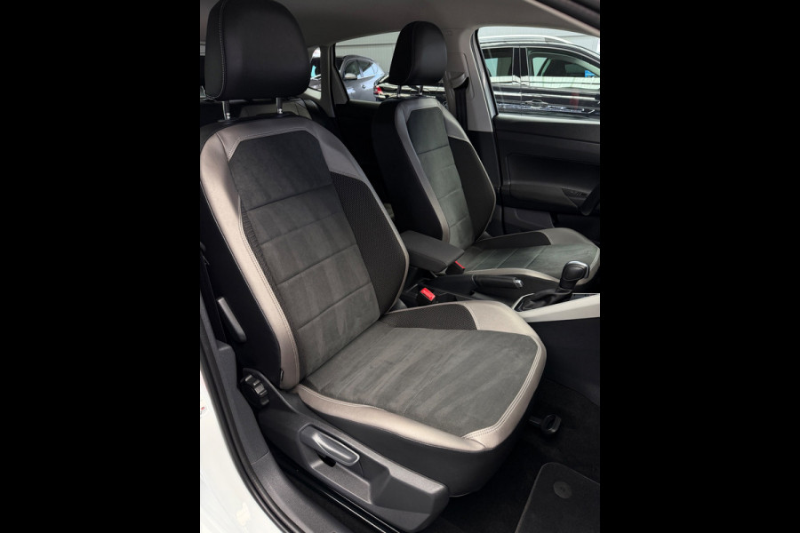 Volkswagen Polo 1.0 TSI Highline CarPlay LED