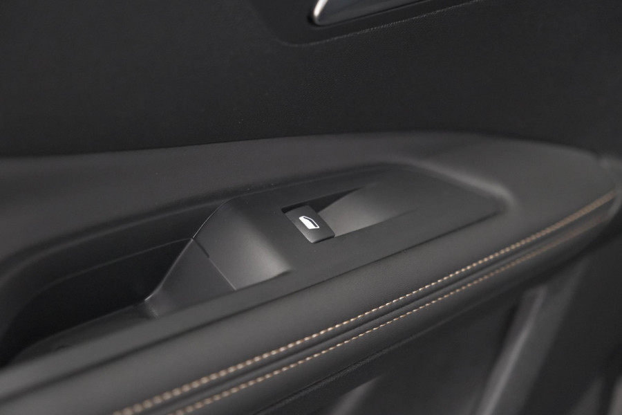 Peugeot 3008 PureTech 130 EAT8 GT | Camera | Dodehoekdetectie | Adaptieve Cruise Control