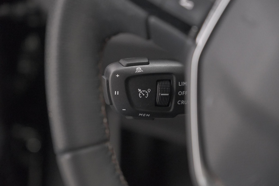 Peugeot 3008 PureTech 130 EAT8 GT | Camera | Dodehoekdetectie | Adaptieve Cruise Control