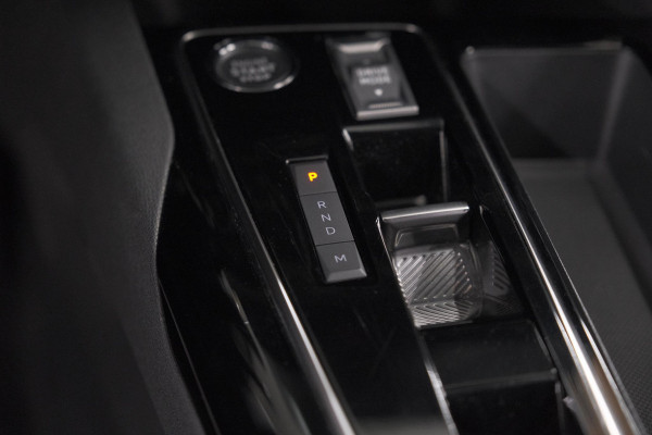 Peugeot 3008 PureTech 130 EAT8 GT | Camera | Dodehoekdetectie | Adaptieve Cruise Control