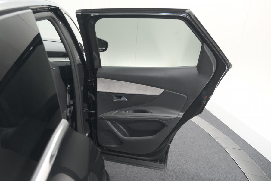 Peugeot 3008 PureTech 130 EAT8 GT | Camera | Dodehoekdetectie | Adaptieve Cruise Control