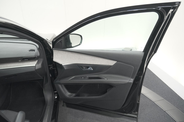 Peugeot 3008 PureTech 130 EAT8 GT | Camera | Dodehoekdetectie | Adaptieve Cruise Control