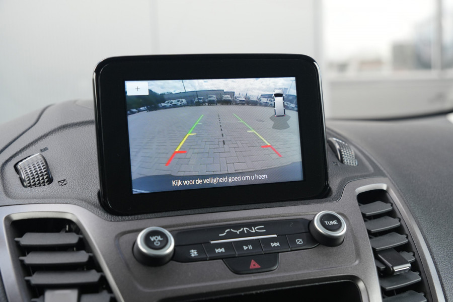 Ford Transit Connect 1.5 EcoBlue L2 Trend 101pk - 2x Schuif - Automaat - Cruise - PDC - Camera - Carplay - Rijklaar
