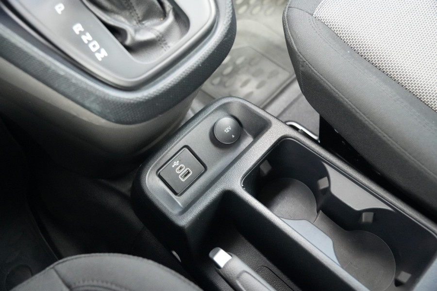 Ford Transit Connect 1.5 EcoBlue L2 Trend 101pk - 2x Schuif - Automaat - Cruise - PDC - Camera - Carplay - Rijklaar