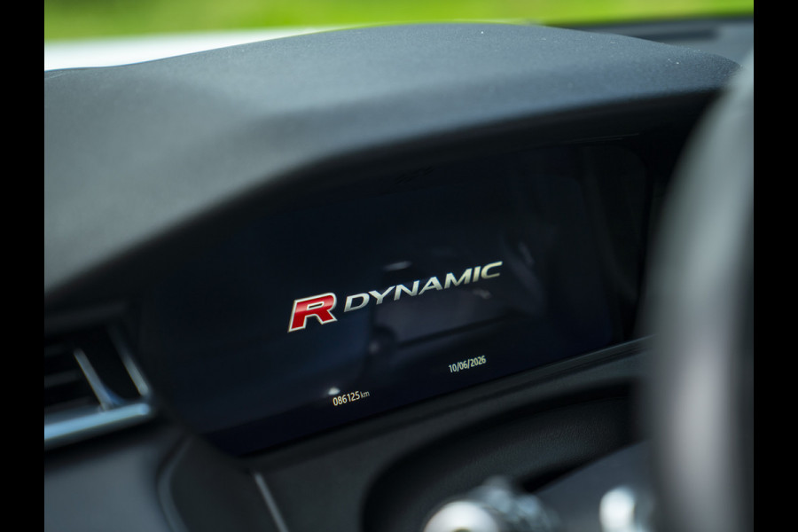 Land Rover Range Rover Velar 2.0 P300 Turbo AWD R-Dynamic HSE | Panoramadak | Head-up | Meridian