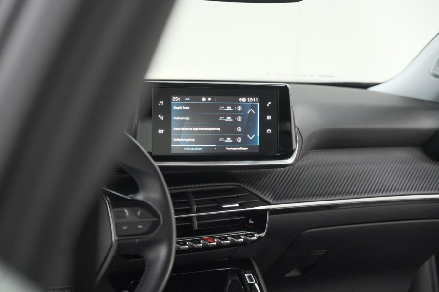 Peugeot 2008 PureTech 130 Blue Lease Allure | Camera | Apple Carplay | Parkeersensoren | Climate Control