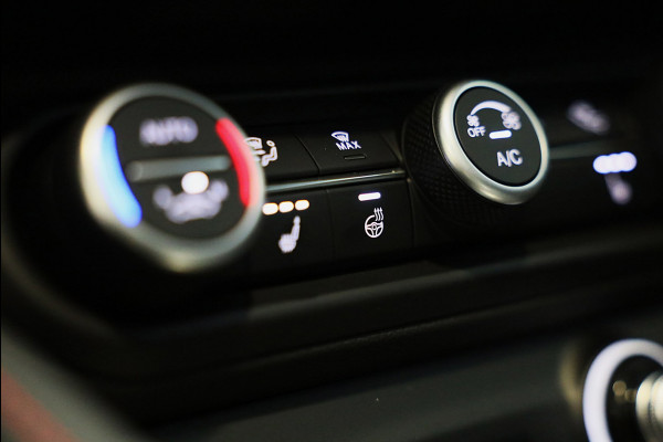 Alfa Romeo Stelvio 2.0 T AWD Veloce Ti / Carbon / Acc / Lane Assist / Dode Hoek / Camera / Open Panoramadak / Led / Pdc / 21 Inch