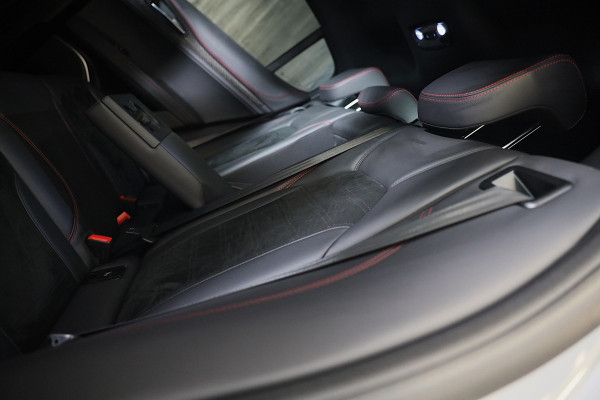 Alfa Romeo Stelvio 2.0 T AWD Veloce Ti / Carbon / Acc / Lane Assist / Dode Hoek / Camera / Open Panoramadak / Led / Pdc / 21 Inch