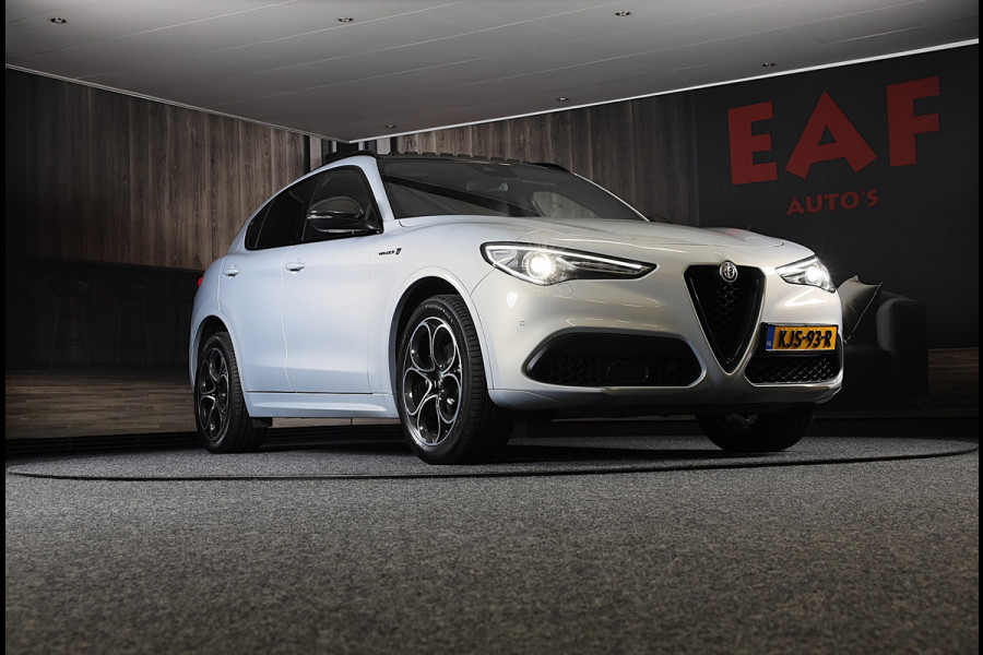 Alfa Romeo Stelvio 2.0 T AWD Veloce Ti / Carbon / Acc / Lane Assist / Dode Hoek / Camera / Open Panoramadak / Led / Pdc / 21 Inch