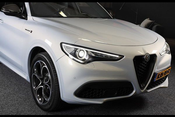 Alfa Romeo Stelvio 2.0 T AWD Veloce Ti / Carbon / Acc / Lane Assist / Dode Hoek / Camera / Open Panoramadak / Led / Pdc / 21 Inch