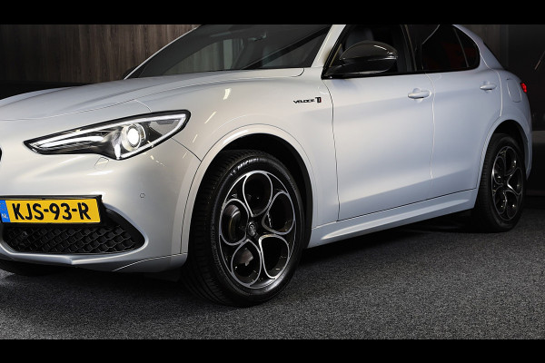 Alfa Romeo Stelvio 2.0 T AWD Veloce Ti / Carbon / Acc / Lane Assist / Dode Hoek / Camera / Open Panoramadak / Led / Pdc / 21 Inch