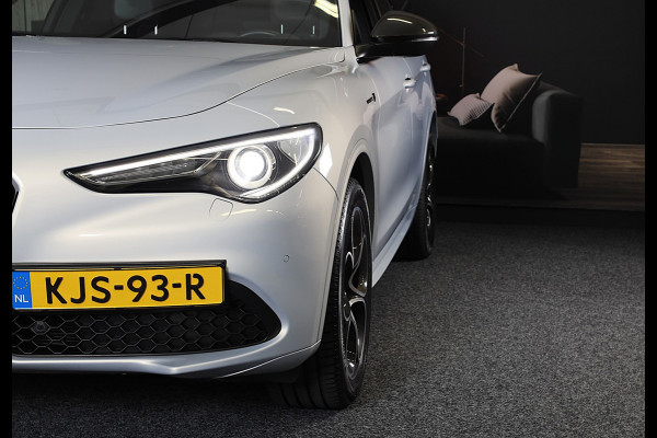 Alfa Romeo Stelvio 2.0 T AWD Veloce Ti / Carbon / Acc / Lane Assist / Dode Hoek / Camera / Open Panoramadak / Led / Pdc / 21 Inch