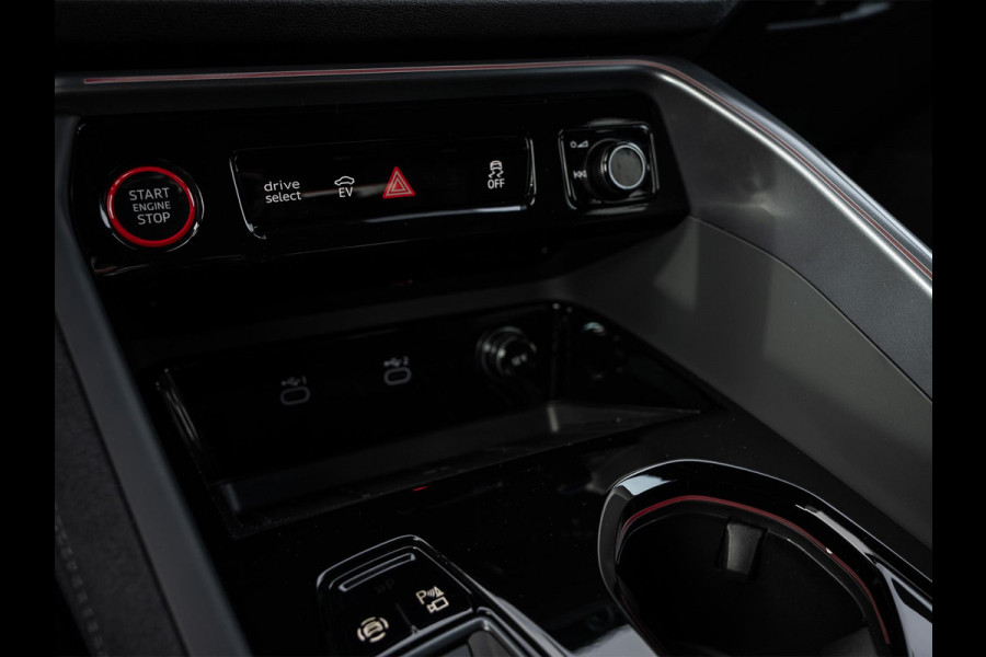 Audi Q5 2.0 TFSI e-hybrid quattro S edition | S-Seats | 367PK | B&O Sound | Head-Up | Memory | 360 Camera | Trekhaak | Keyless entree | Adaptive Cruise | Ambiance interieur | MMI bijrijder display