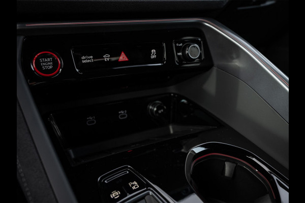 Audi Q5 2.0 TFSI e-hybrid quattro S edition | S-Seats | 367PK | B&O Sound | Head-Up | Memory | 360 Camera | Trekhaak | Keyless entree | Adaptive Cruise | Ambiance interieur | MMI bijrijder display