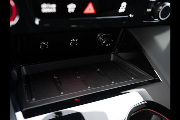 Audi Q5 2.0 TFSI e-hybrid quattro S edition | S-Seats | 367PK | B&O Sound | Head-Up | Memory | 360 Camera | Trekhaak | Keyless entree | Adaptive Cruise | Ambiance interieur | MMI bijrijder display