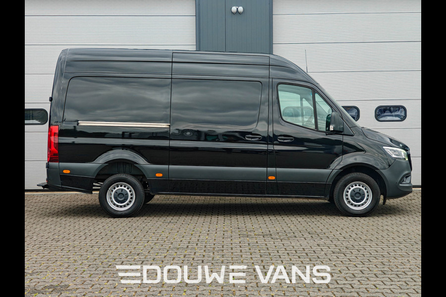 Mercedes-Benz Sprinter L2H2 319 Automaat Zwart Trekhaak LED 360 Camera
