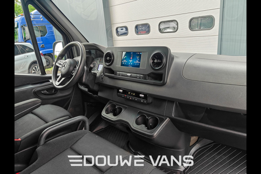 Mercedes-Benz Sprinter L2H2 319 Automaat Zwart Trekhaak LED 360 Camera