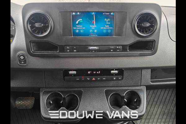 Mercedes-Benz Sprinter L2H2 319 Automaat Zwart Trekhaak LED 360 Camera
