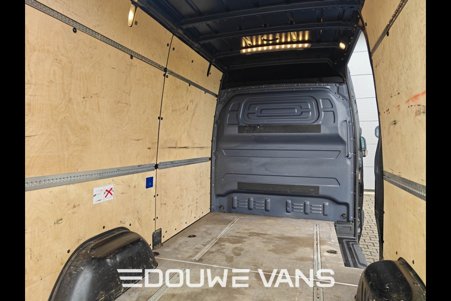 Mercedes-Benz Sprinter L2H2 319 Automaat Zwart Trekhaak LED 360 Camera