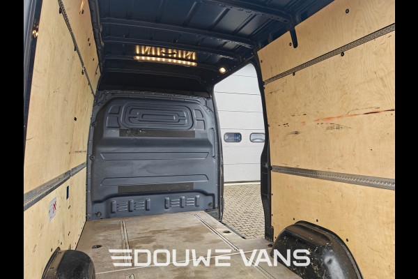 Mercedes-Benz Sprinter L2H2 319 Automaat Zwart Trekhaak LED 360 Camera