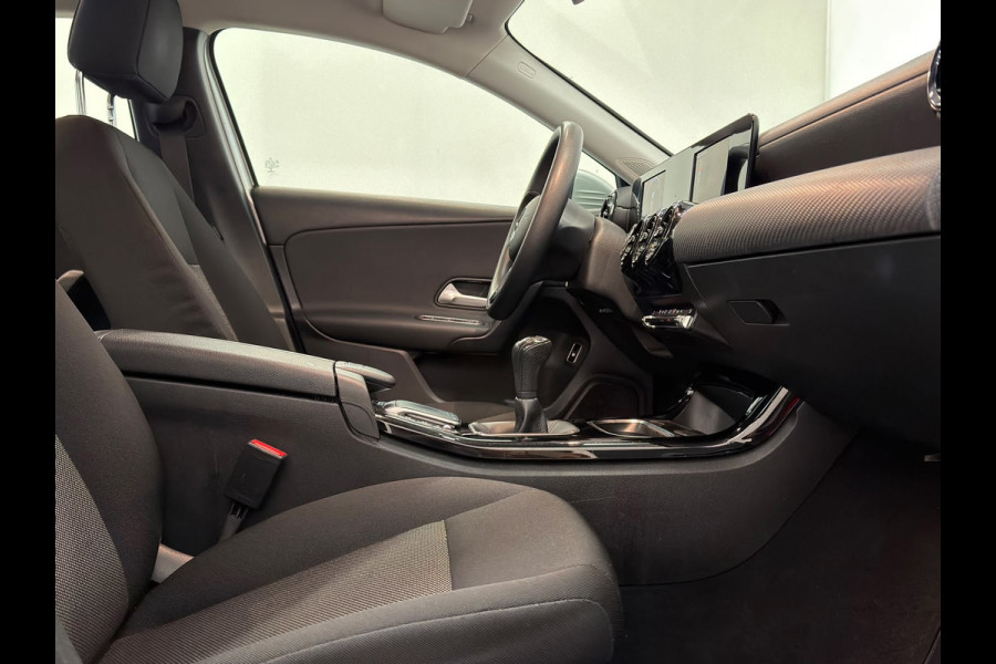 Mercedes-Benz A-Klasse 180 Limousine / 20" LM / Stoelverwarming