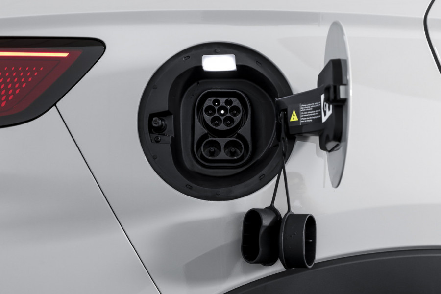 BYD SEAL U 1.5 DM-i FWD Boost | Afn. Trekhaak | Plug-In | S/K-Panodak | 360 Camera | App connect | Adapt. Cruise | Elek. Klep | Infinity audio | 19" |