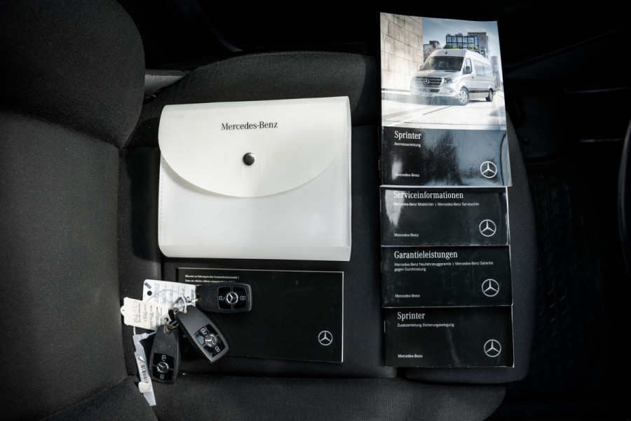 Mercedes-Benz Sprinter 317 CDI RWD L2H1 | 170 PK | Automaat | 1e Eigenaar | Cruise | Camera | Mbux | PDC | Climatronic