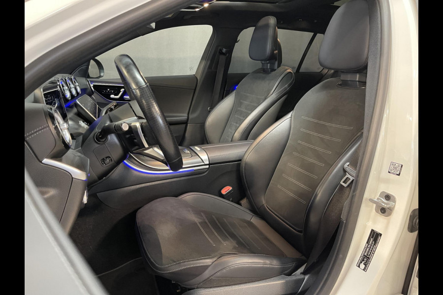Mercedes-Benz C-Klasse Estate 300 e AMG Line C63 Diffuser/18"/Panoramadak/Laser LED/Trekhaak/Stoelverwarming + memory l + r/Adaptieve cruise/Sfeerverlichting premium/Elektrische klep/Apple Carplay & Android Auto